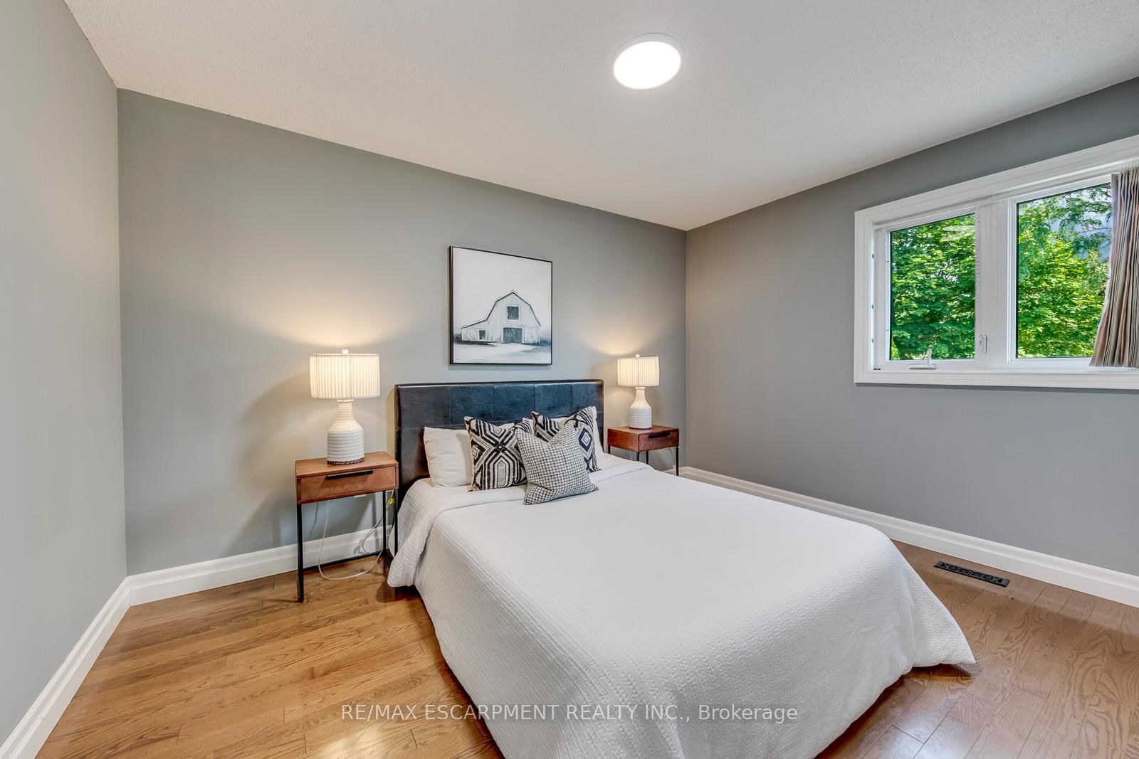 1633 Greenbriar Drive • Oakville, ON photo 26