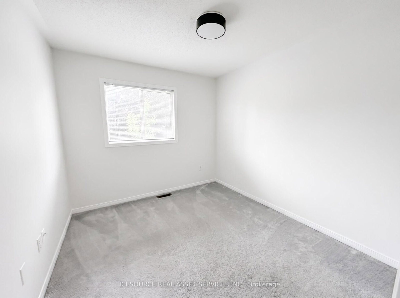 2081 Golden Orchard Trail • Oakville, ON photo 23