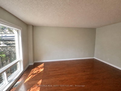 2081 Golden Orchard Trail • Oakville, ON photo 9