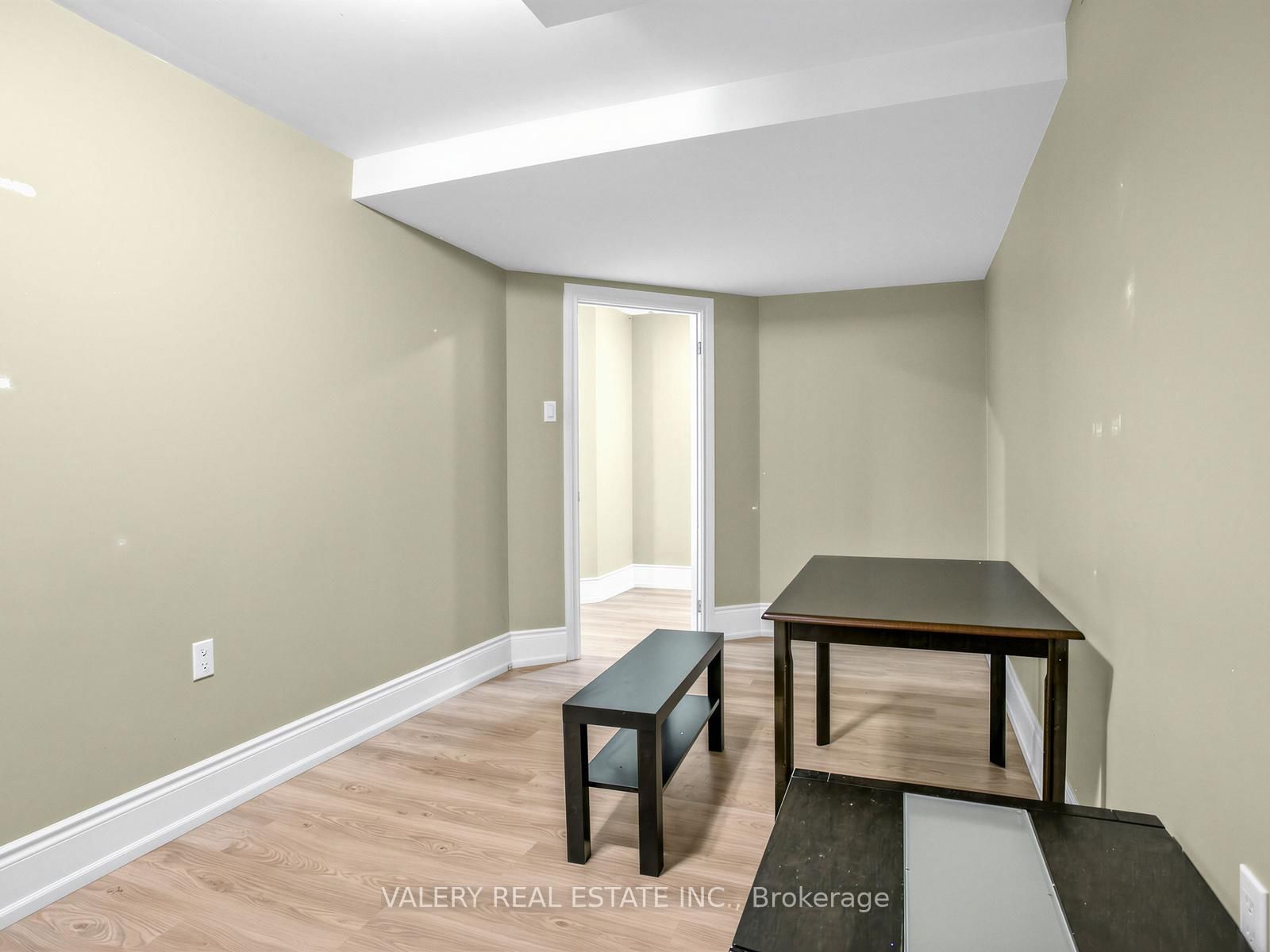 Lower-133 Meadowvale Drive, Toronto, ON, photo 5