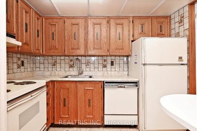 2323 Confederation Mississauga,ON L5B 1R6 — Photo 26