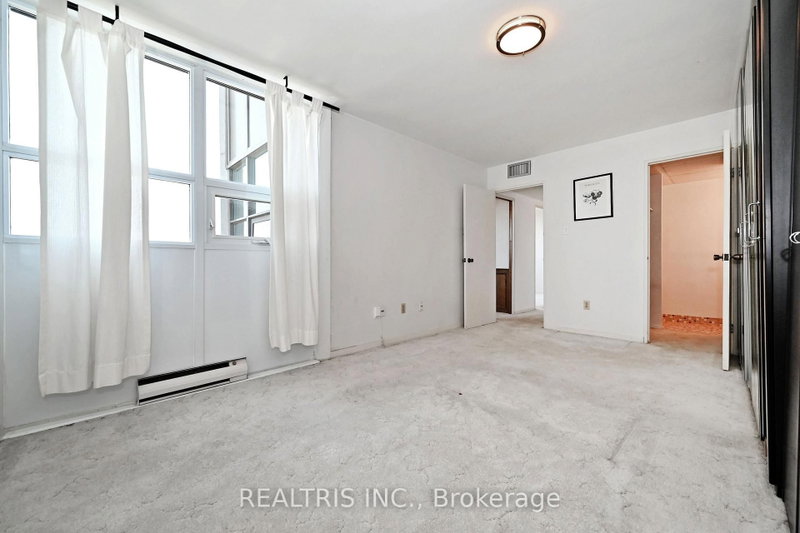 2323 Confederation Mississauga,ON L5B 1R6 — Photo 32
