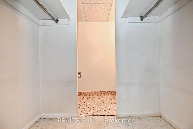 2323 Confederation Mississauga,ON L5B 1R6 — Photo 34