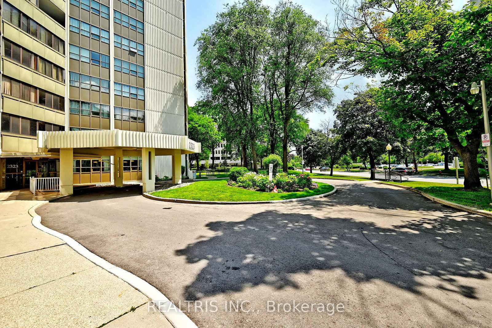 2323 Confederation Mississauga,ON L5B 1R6 — Photo 5