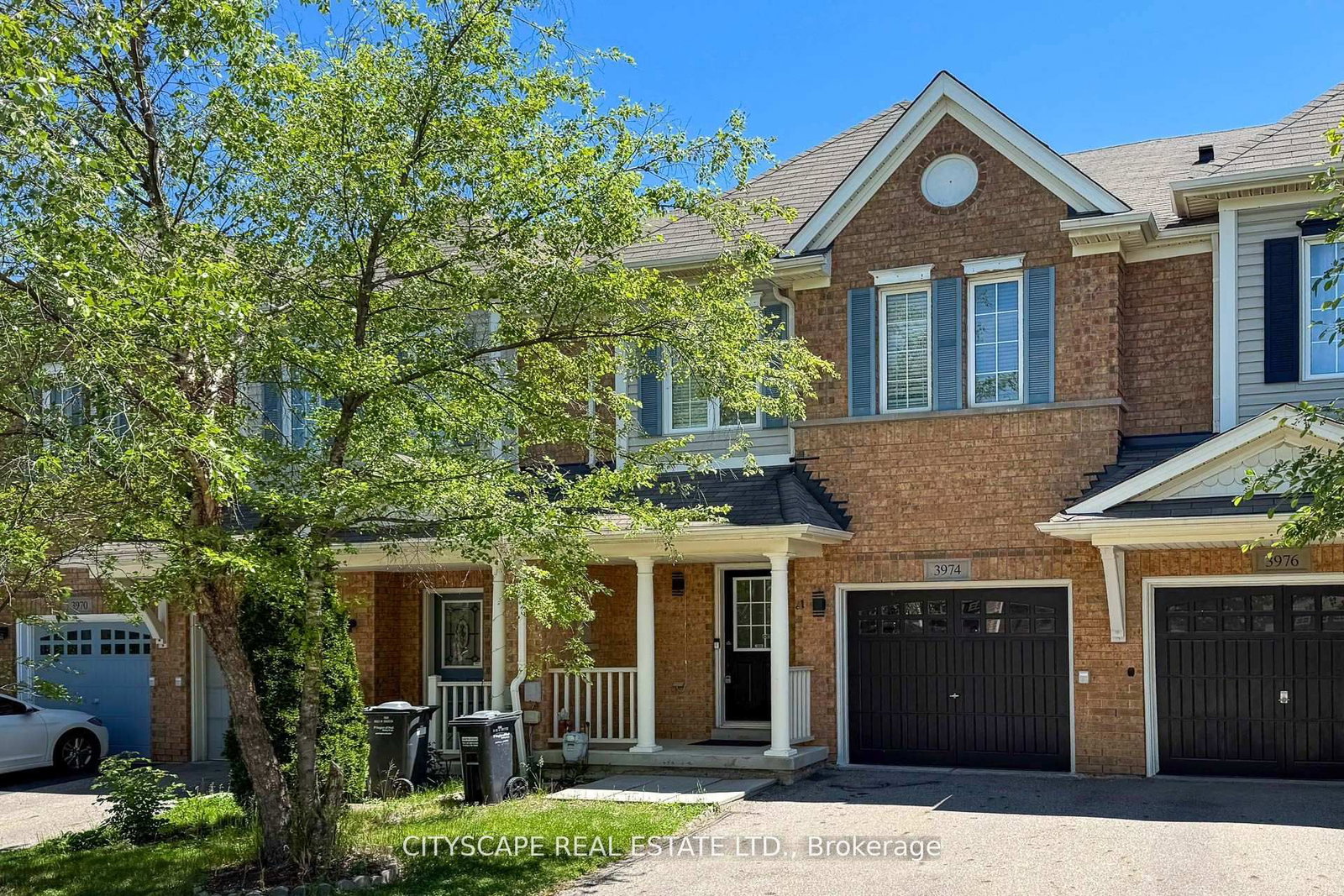 3974 Stardust Drive • Mississauga, ON photo 2
