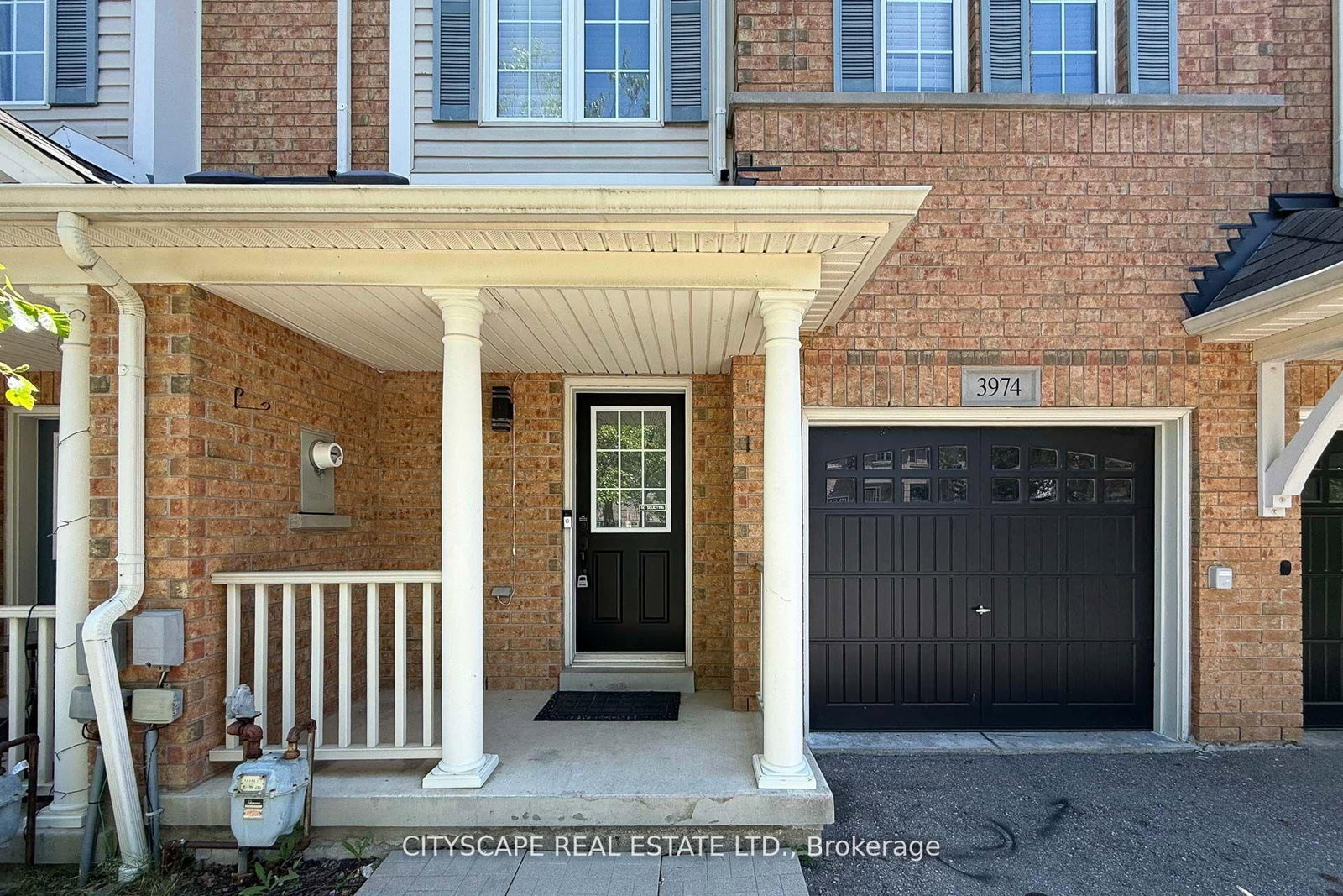 3974 Stardust Drive • Mississauga, ON photo 4