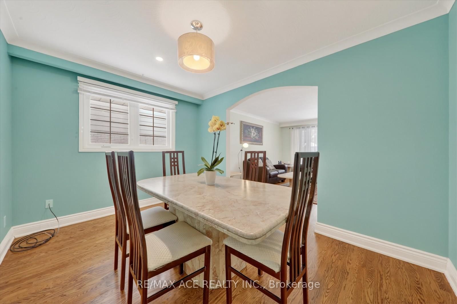 1719 Valentine Gardens • Mississauga, ON photo 11