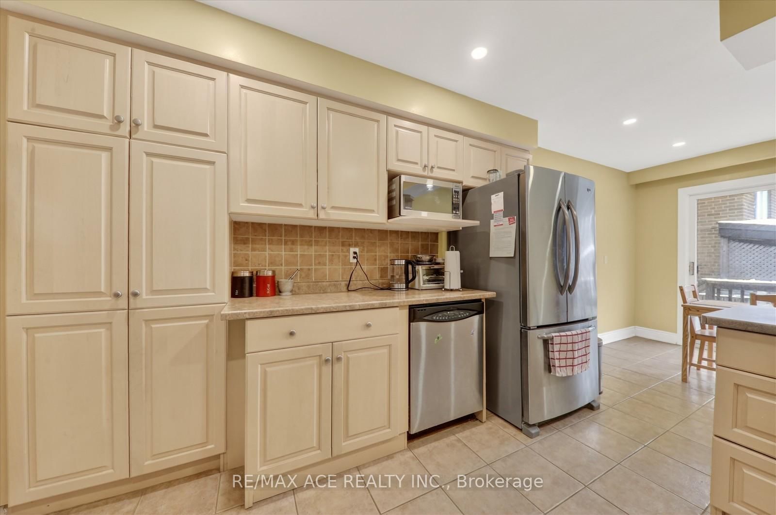 1719 Valentine Gardens • Mississauga, ON photo 15