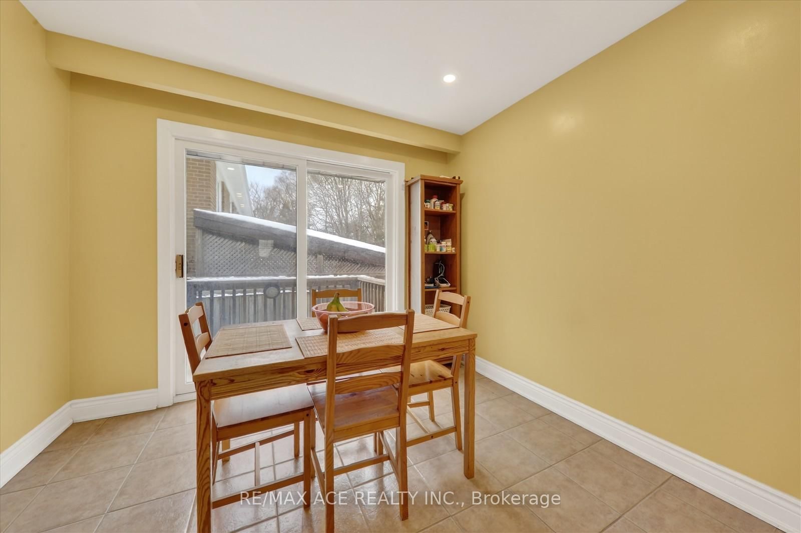 1719 Valentine Gardens • Mississauga, ON photo 17