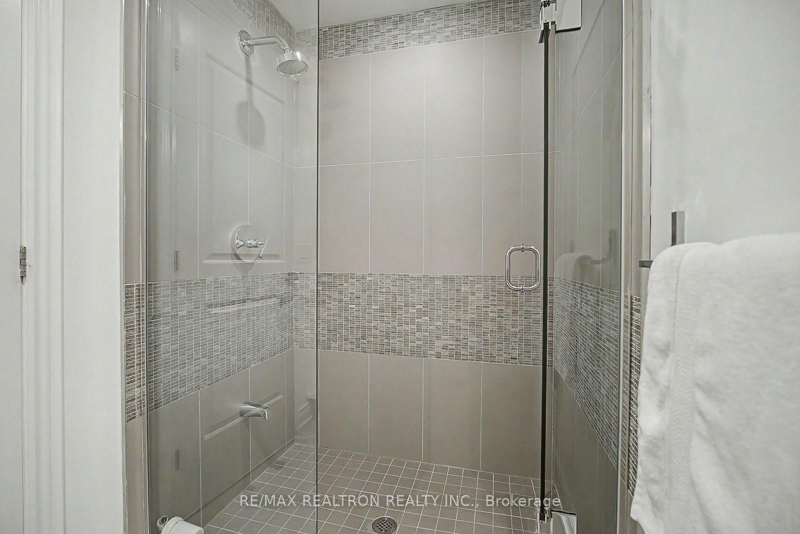 3500 Lakeshore Road W • #229 • Oakville, ON photo 25