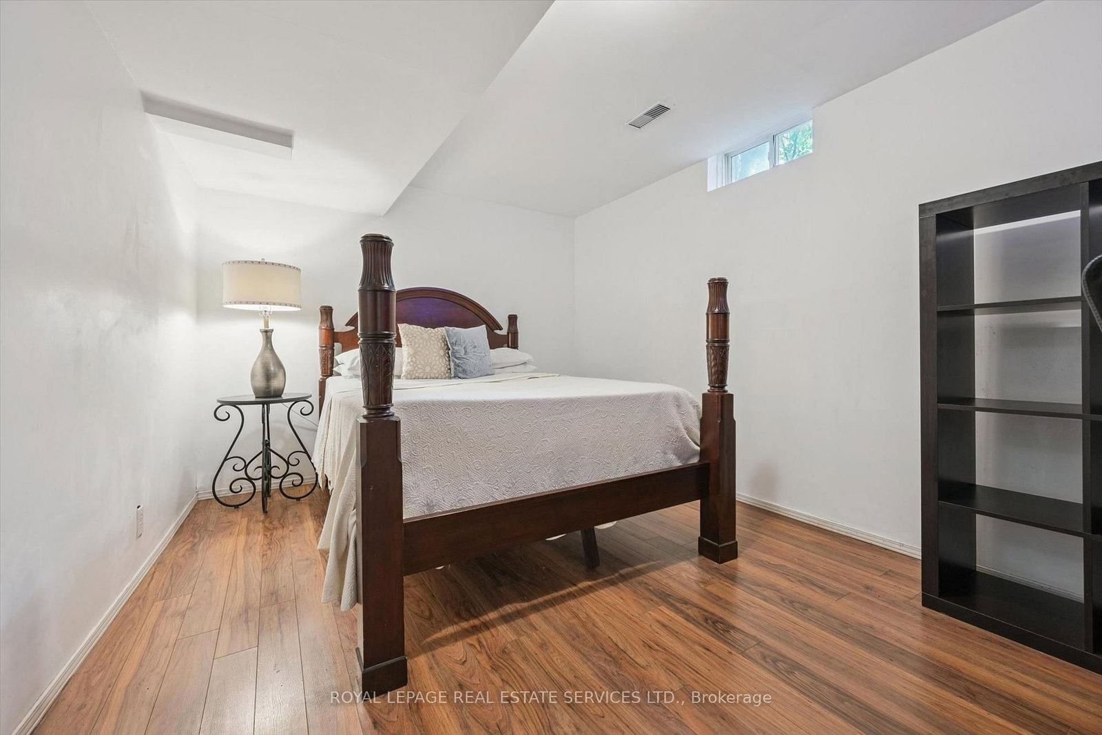 372 Creek Path Avenue • Oakville, ON photo 36