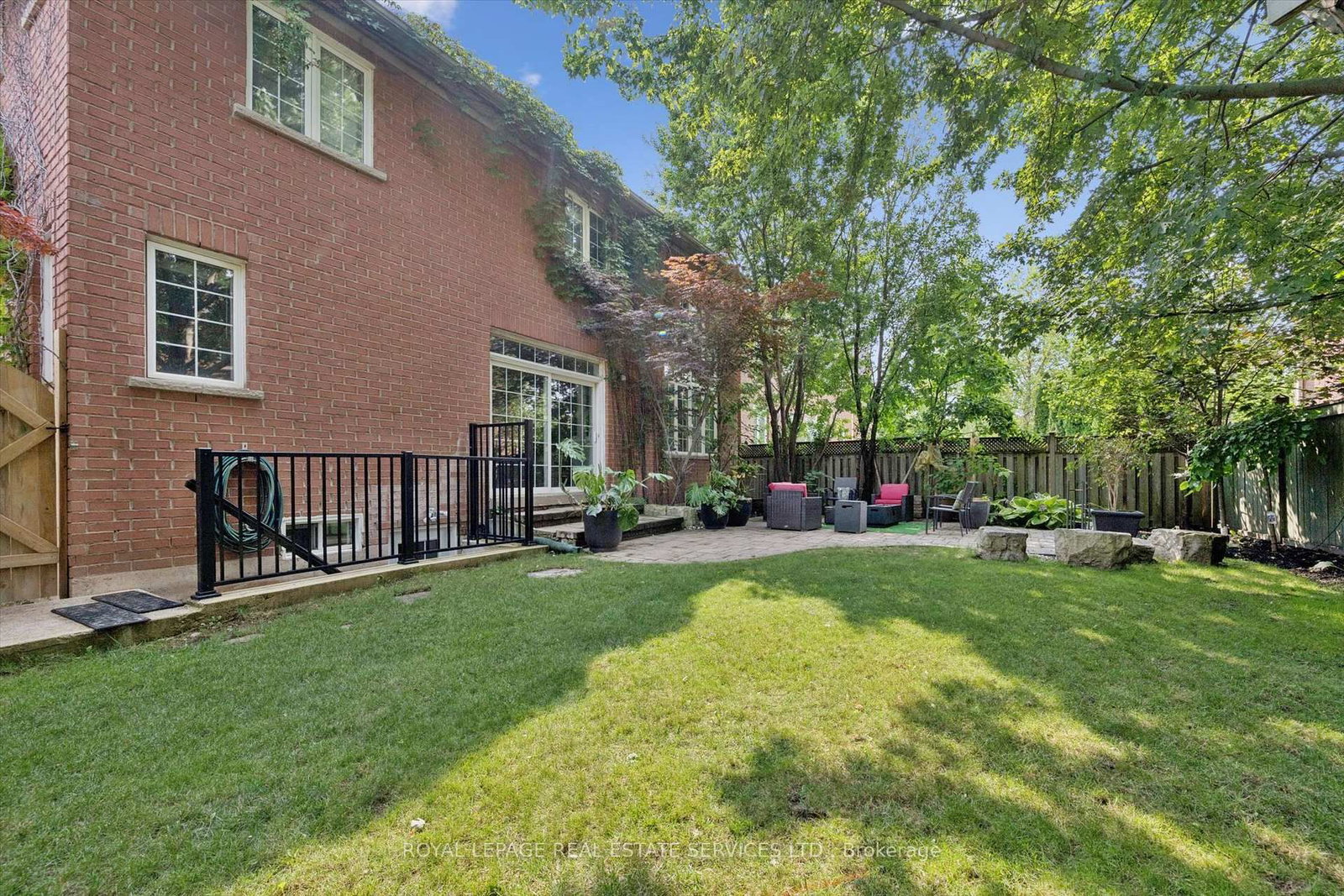 372 Creek Path Avenue • Oakville, ON photo 45