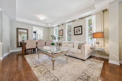 372 Creek Path Avenue • Oakville, ON photo 8