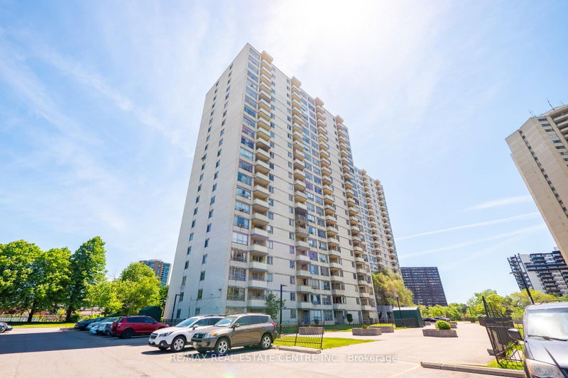 1708 - 320 Dixon Road