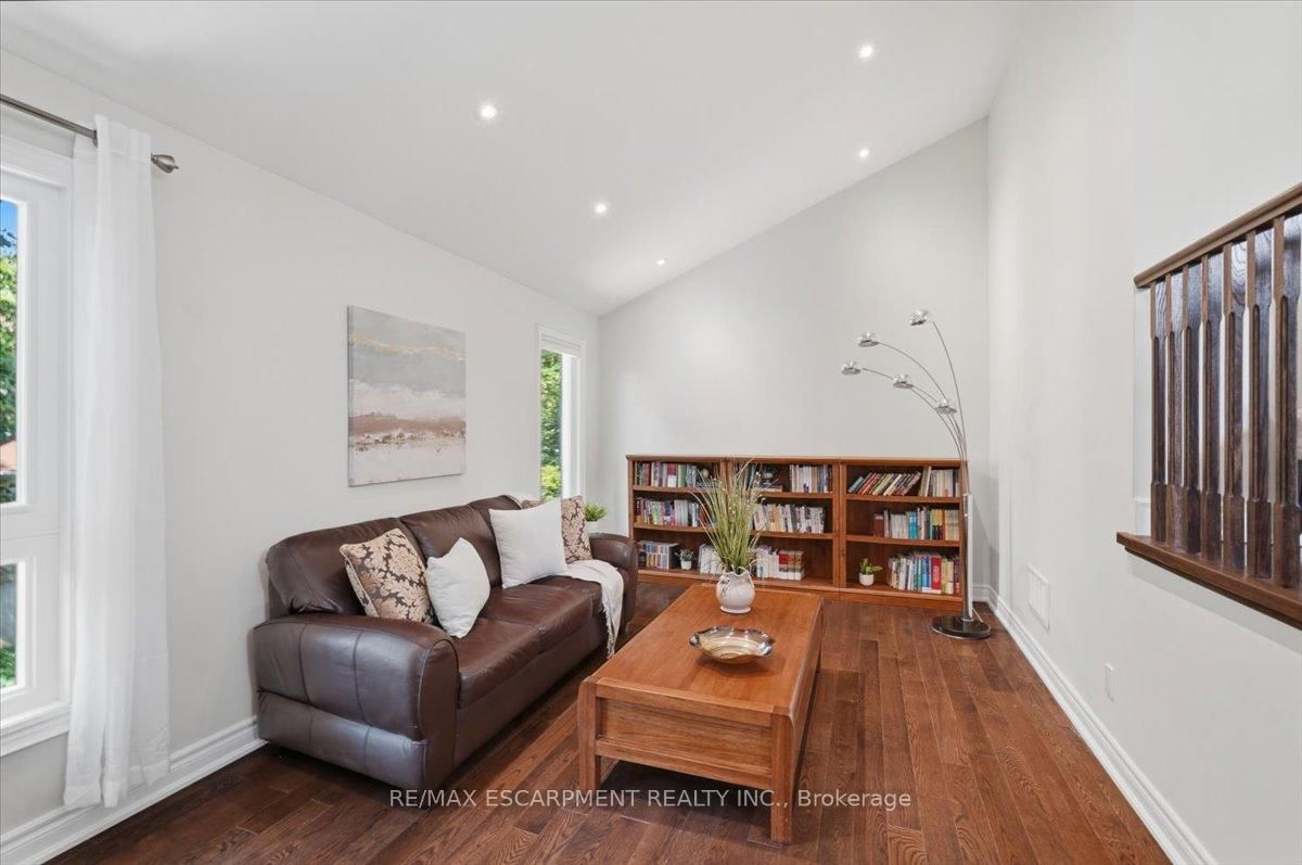 140 Romain Crescent • Oakville, ON photo 16