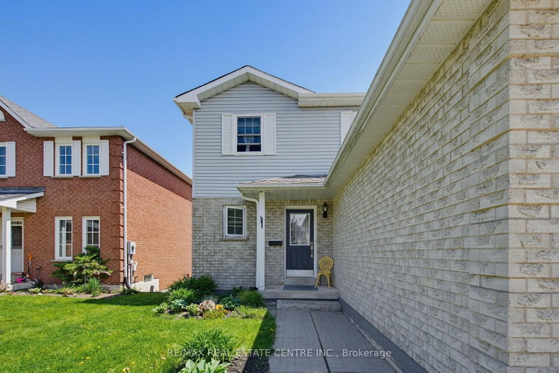 164 Courtney Crescent