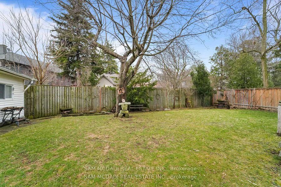 2470 Meadowood Oakville,ON L6L 1V6 — Photo 10