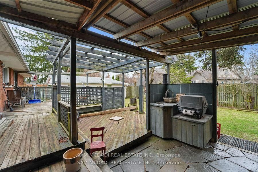 2470 Meadowood Oakville,ON L6L 1V6 — Photo 6