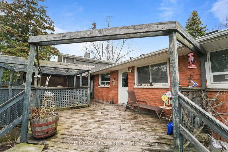 2470 Meadowood Oakville,ON L6L 1V6 — Photo 7