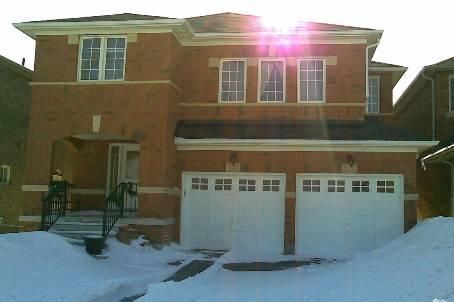 12 Linderwood Dr, Brampton, L7A1R7 | Image 2