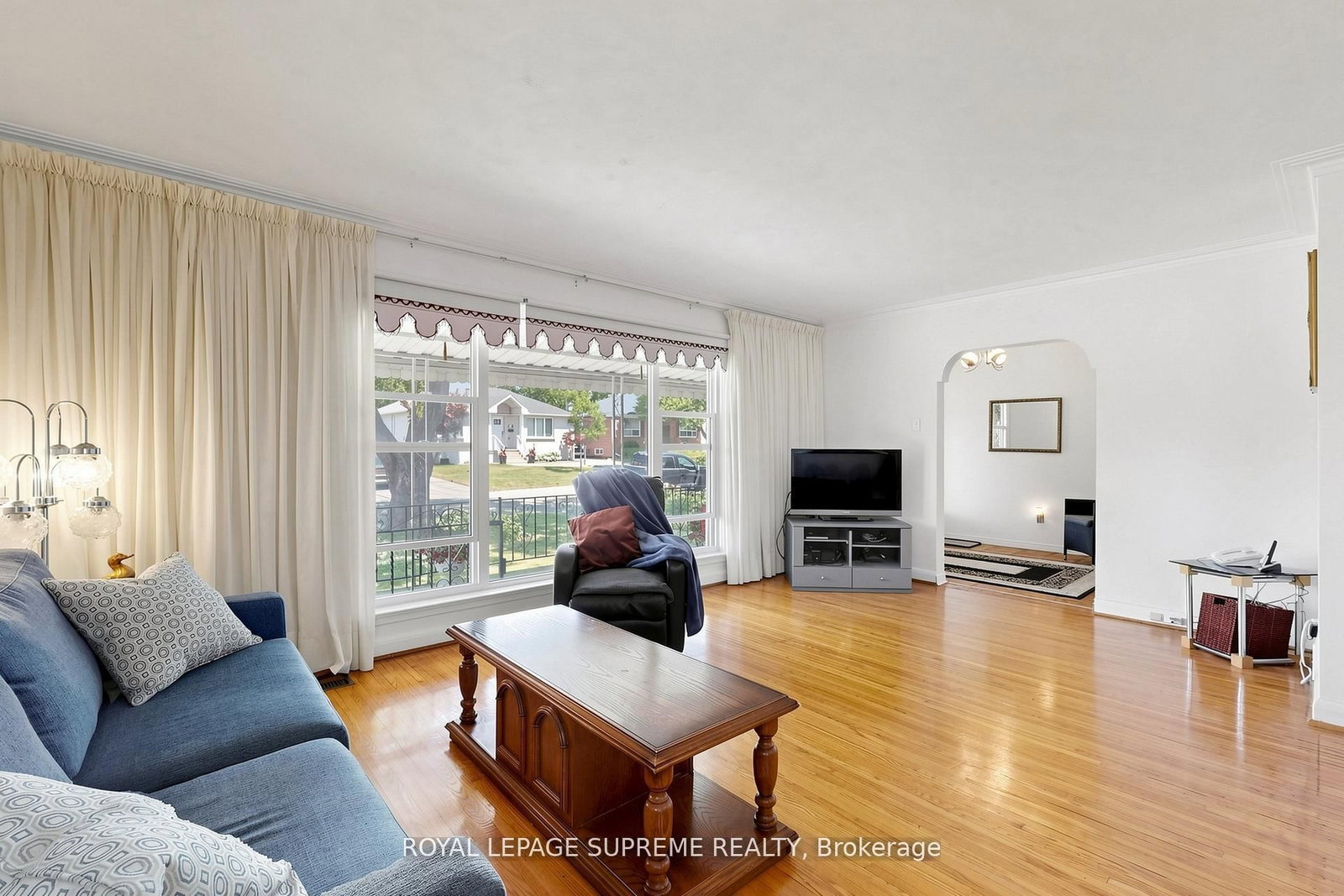 243 Epsom Downs Drive • Toronto, ON photo 7