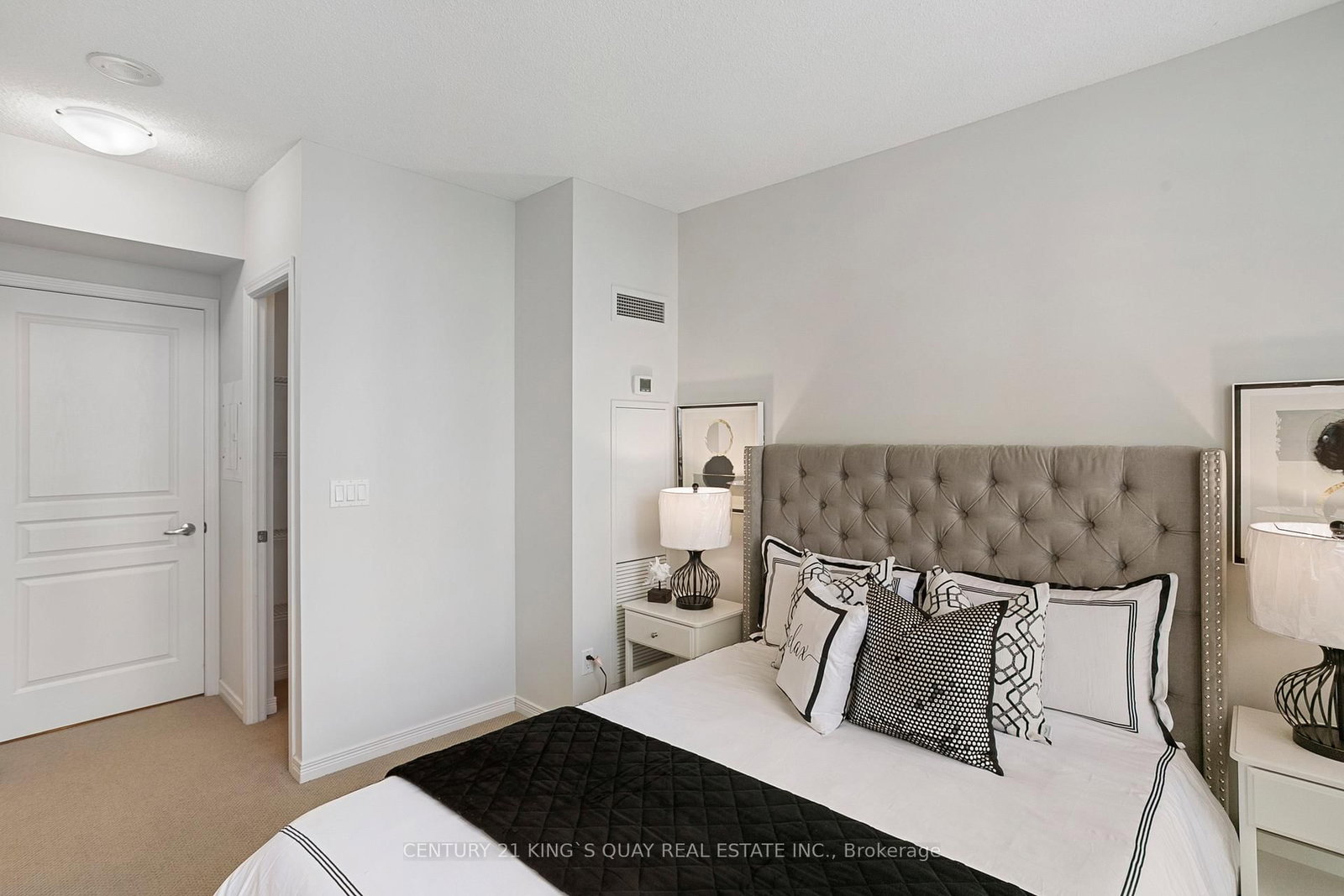 2240 Lake Shore Boulevard W • #2904 • Toronto, ON photo 19