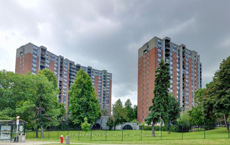 704 - 20 Mississauga Valley Boulevard