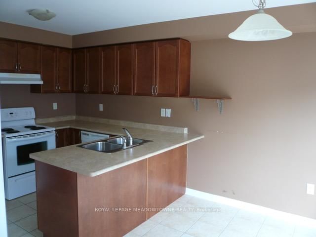 1062 Wickson Way