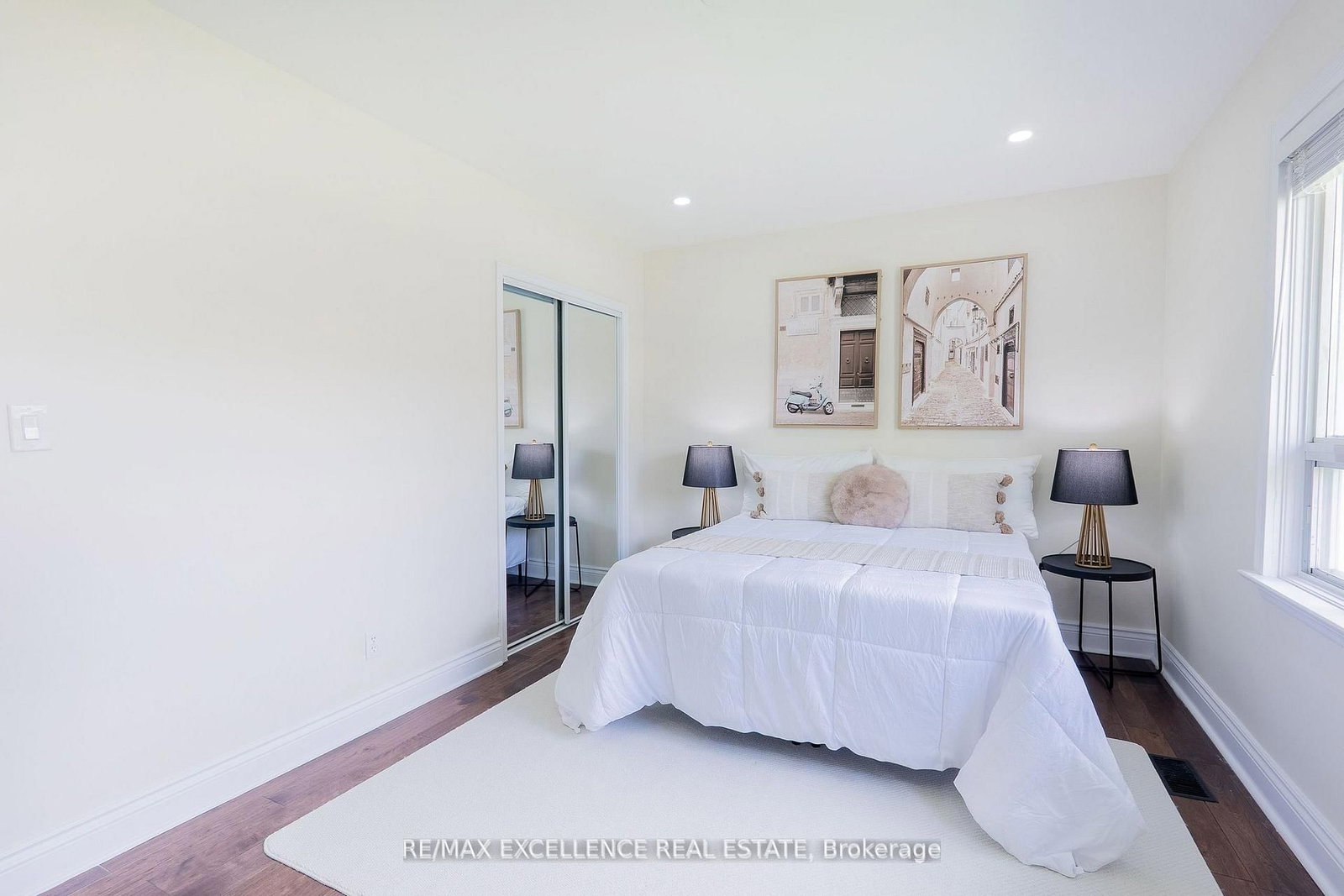 431 Delrex Boulevard • Halton Hills, ON photo 12