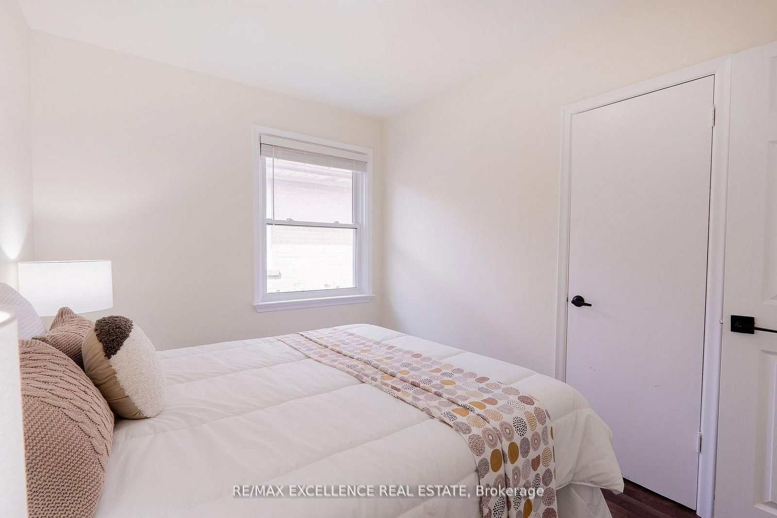 431 Delrex Boulevard • Halton Hills, ON photo 16