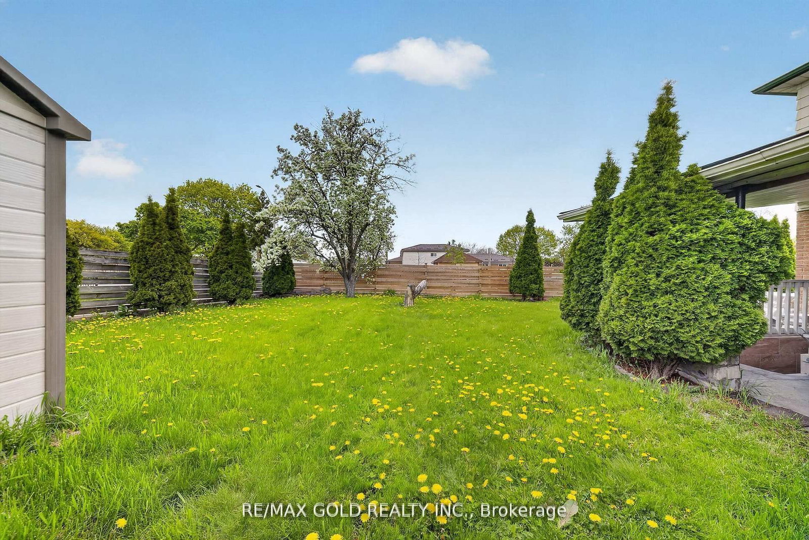 3289 Victory Crescent • Mississauga, ON photo 8