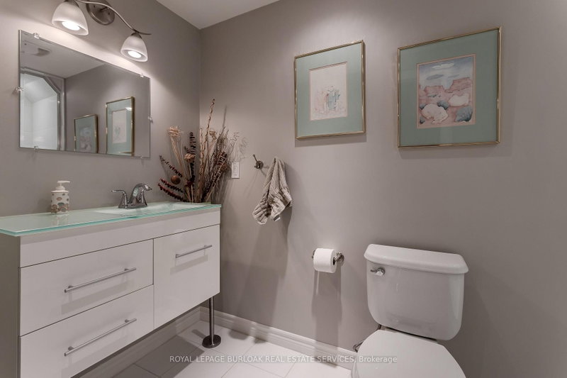 2330 Valleyridge Oakville,ON L6M 5C7 — Photo 34