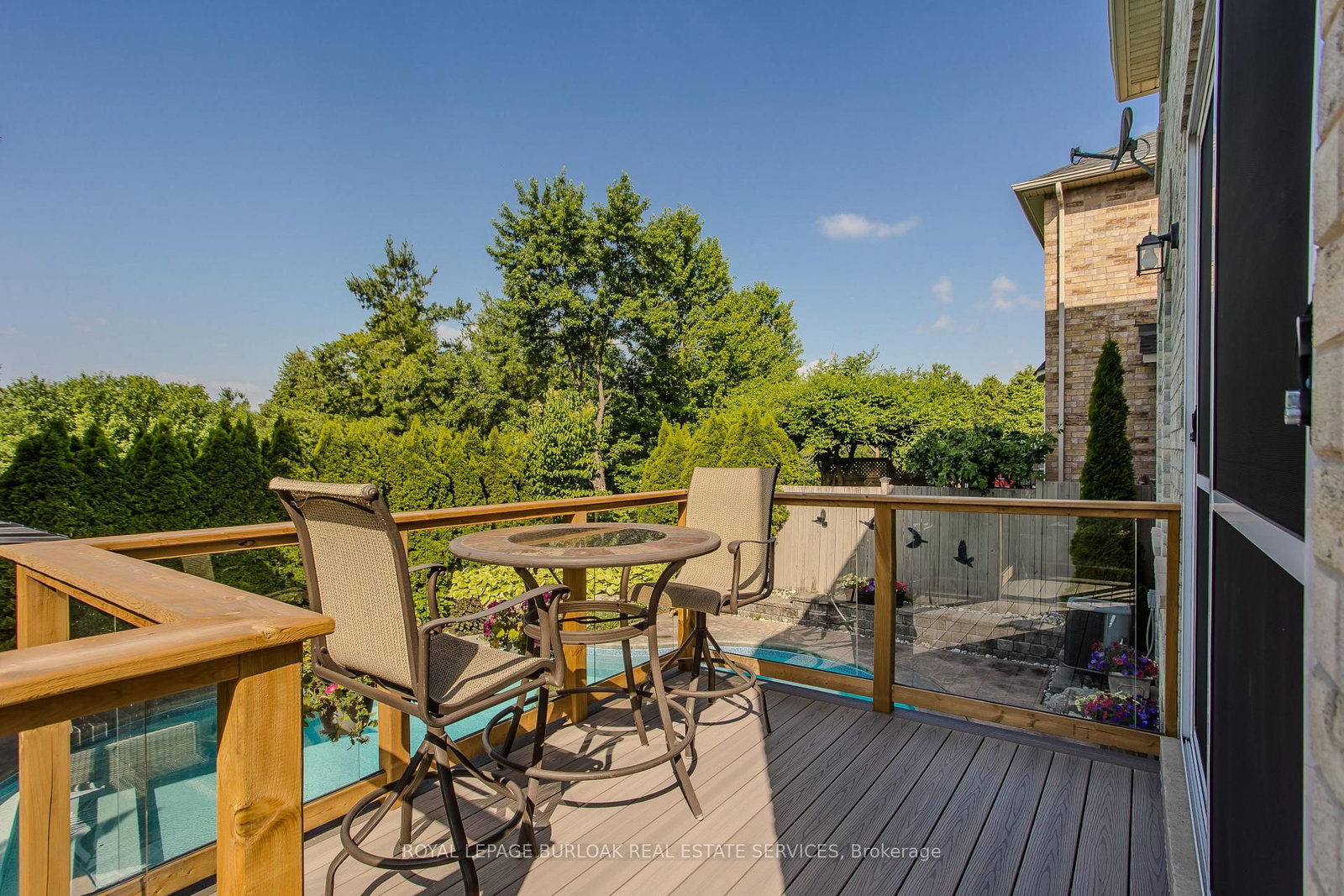 2330 Valleyridge Drive • Oakville, ON photo 6