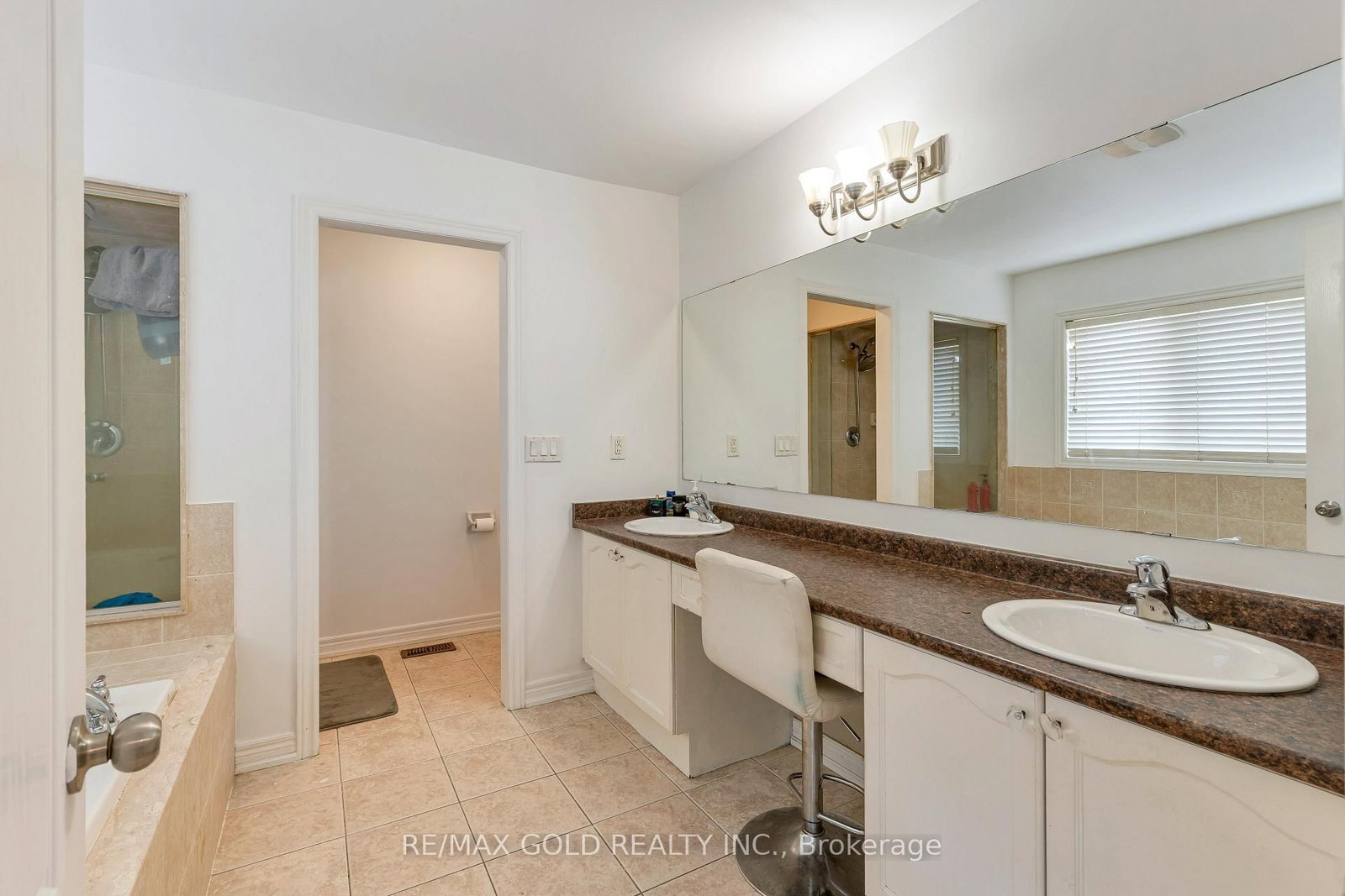 7 Royal Links Circle • Brampton, ON photo 30