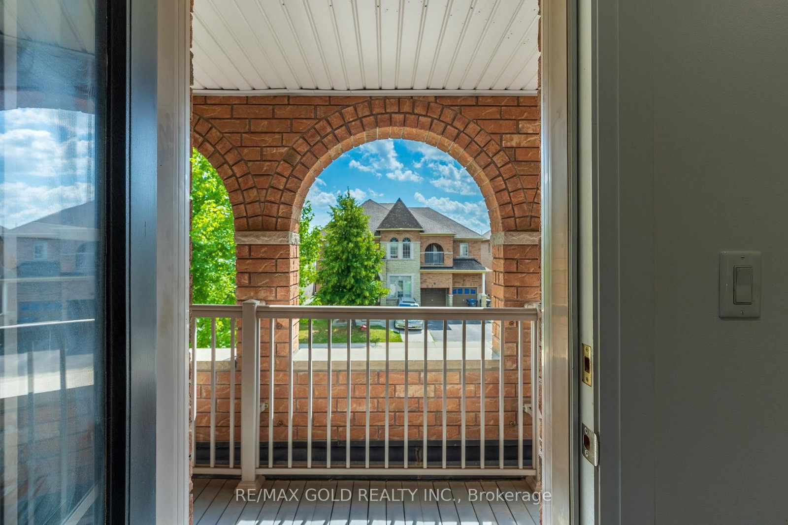 7 Royal Links Circle • Brampton, ON photo 31