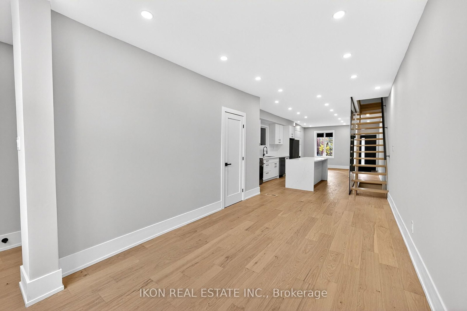 475 Delaware Avenue • Toronto, ON photo 13