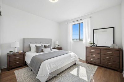 Unit 314 — 3025 The Credit Woodlands Drive — photo 5