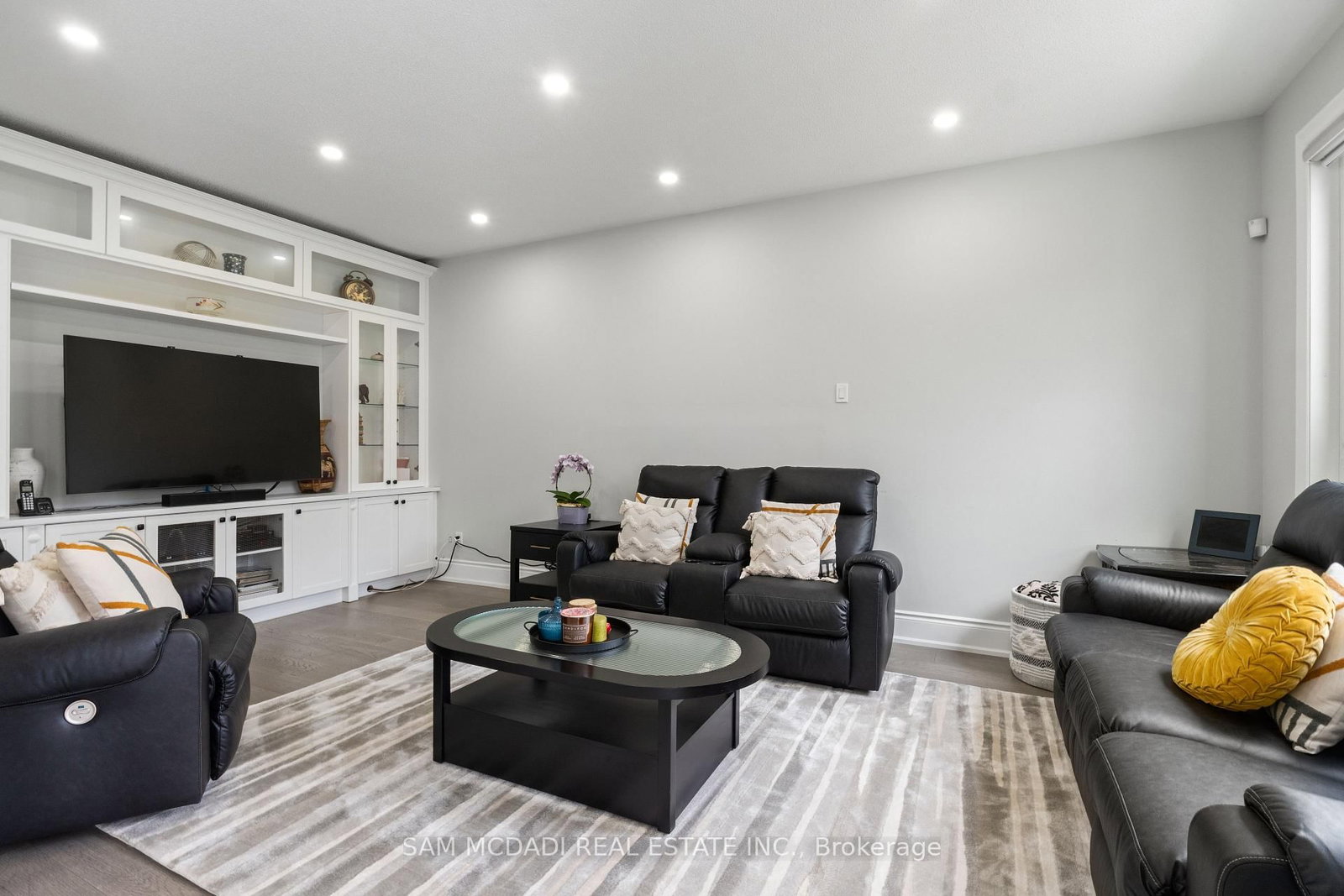 7516 Terragar Boulevard • Mississauga, ON photo 14