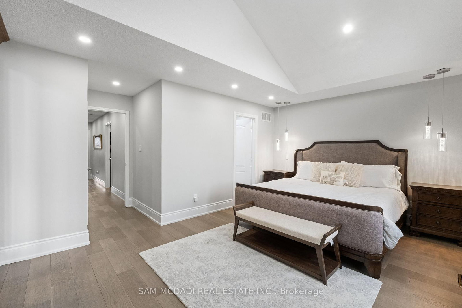 7516 Terragar Boulevard • Mississauga, ON photo 30