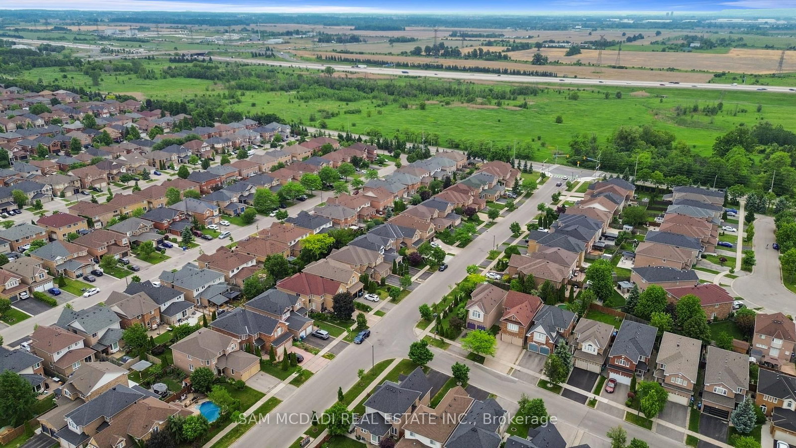7516 Terragar Boulevard • Mississauga, ON photo 49