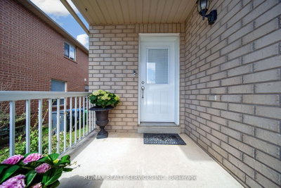 81 Roadmaster Lane — photo 3