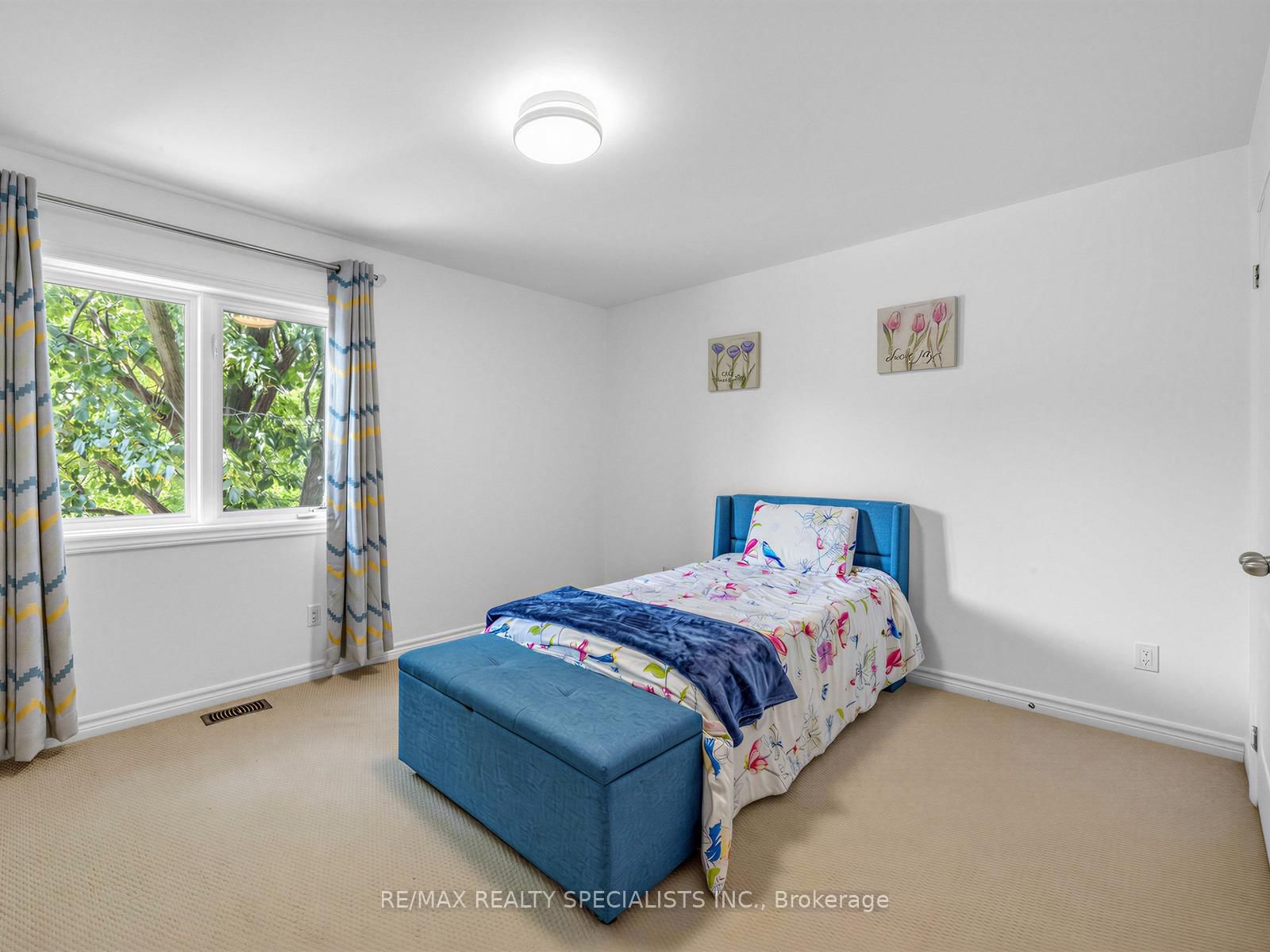 2377 Glenwood School Drive • Burlington, ON photo 16