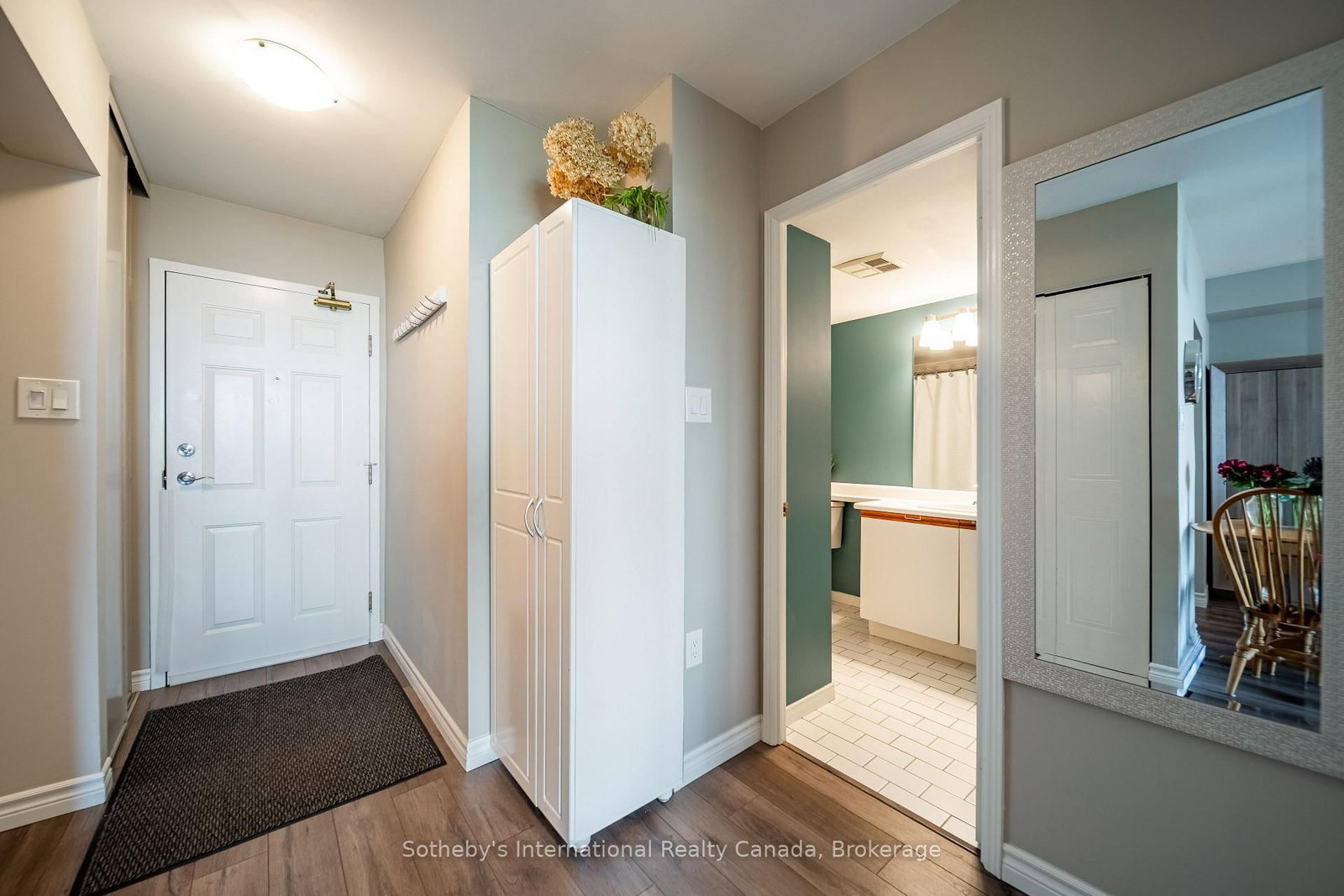 1270 Maple Crossing Boulevard • #1910 • Burlington, ON photo 8