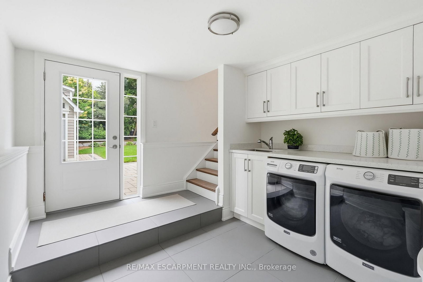 270 Poplar Drive • Burlington, ON photo 27