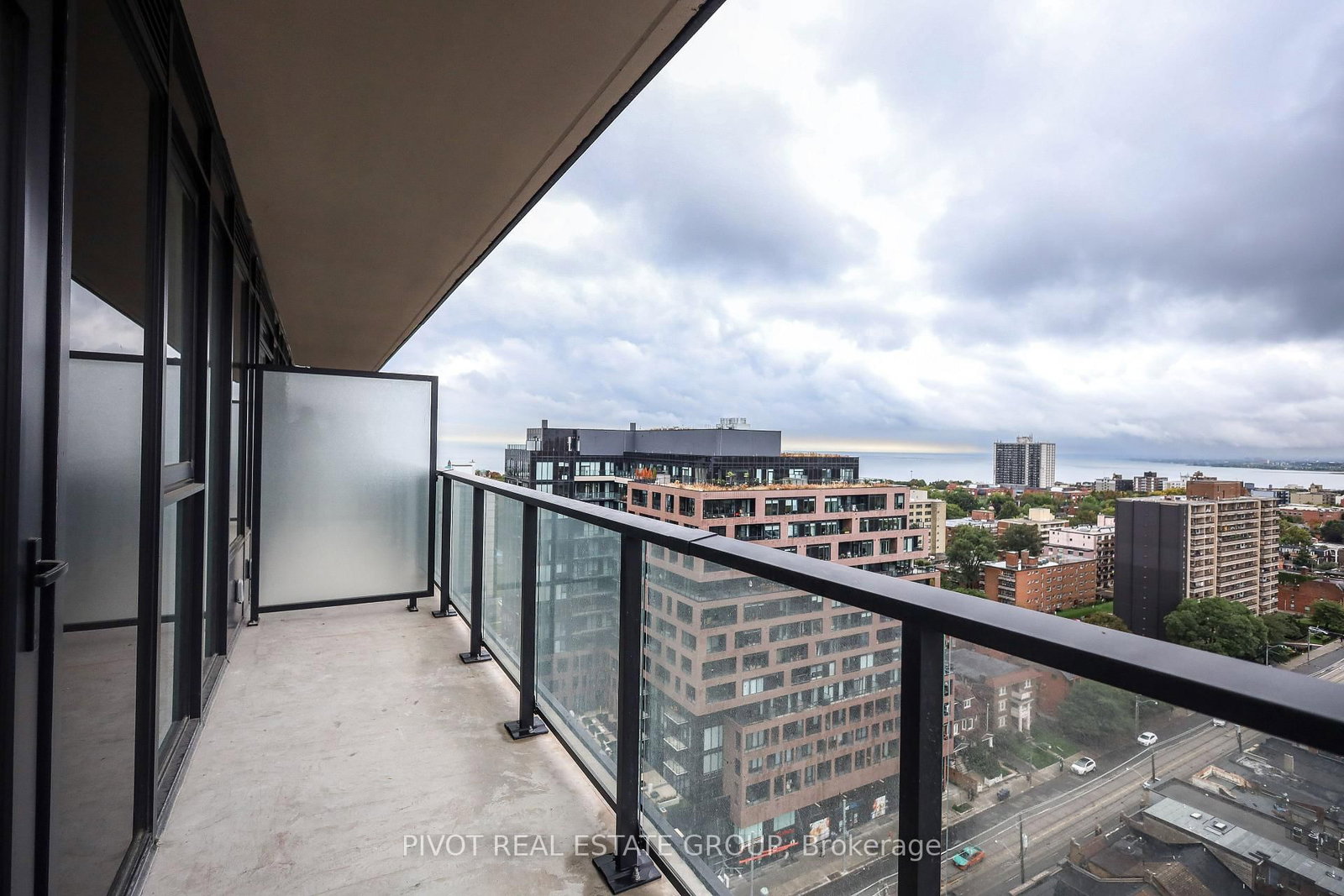 285 Dufferin Street • #1508 • Toronto, ON photo 14