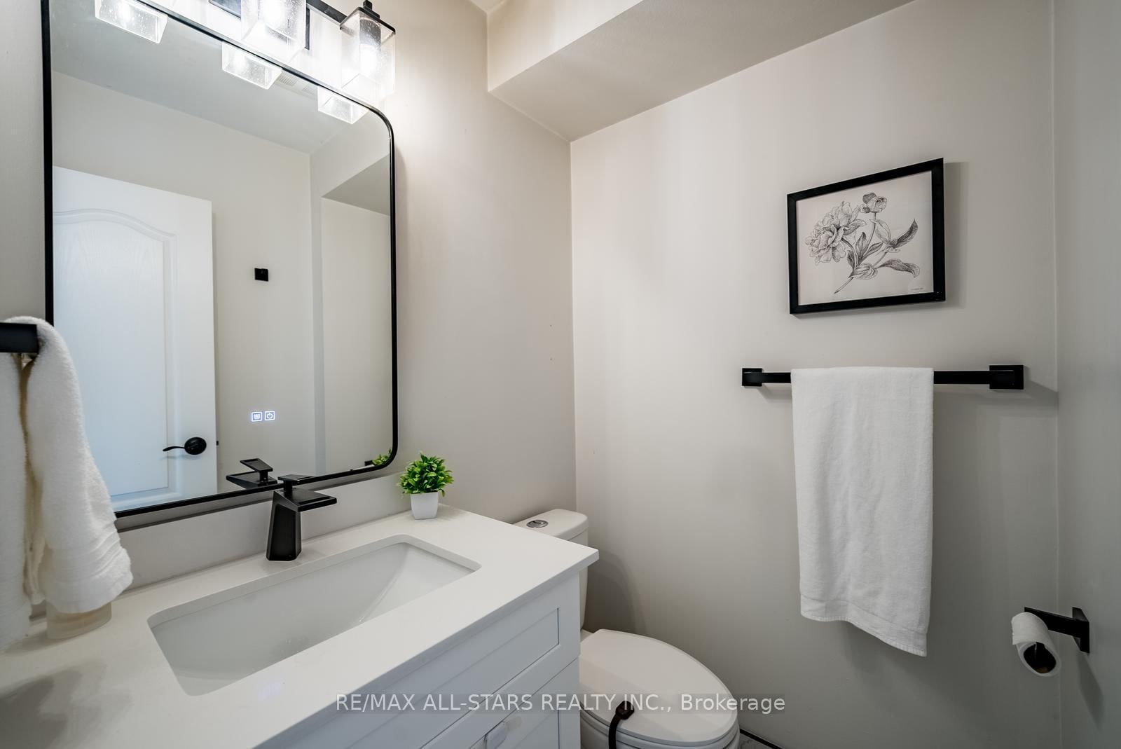 60 Hanson Road • #117 • Mississauga, ON photo 19
