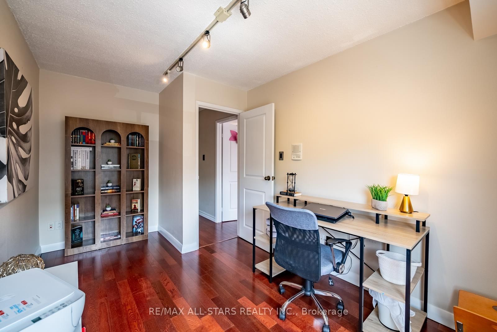 60 Hanson Road • #117 • Mississauga, ON photo 22