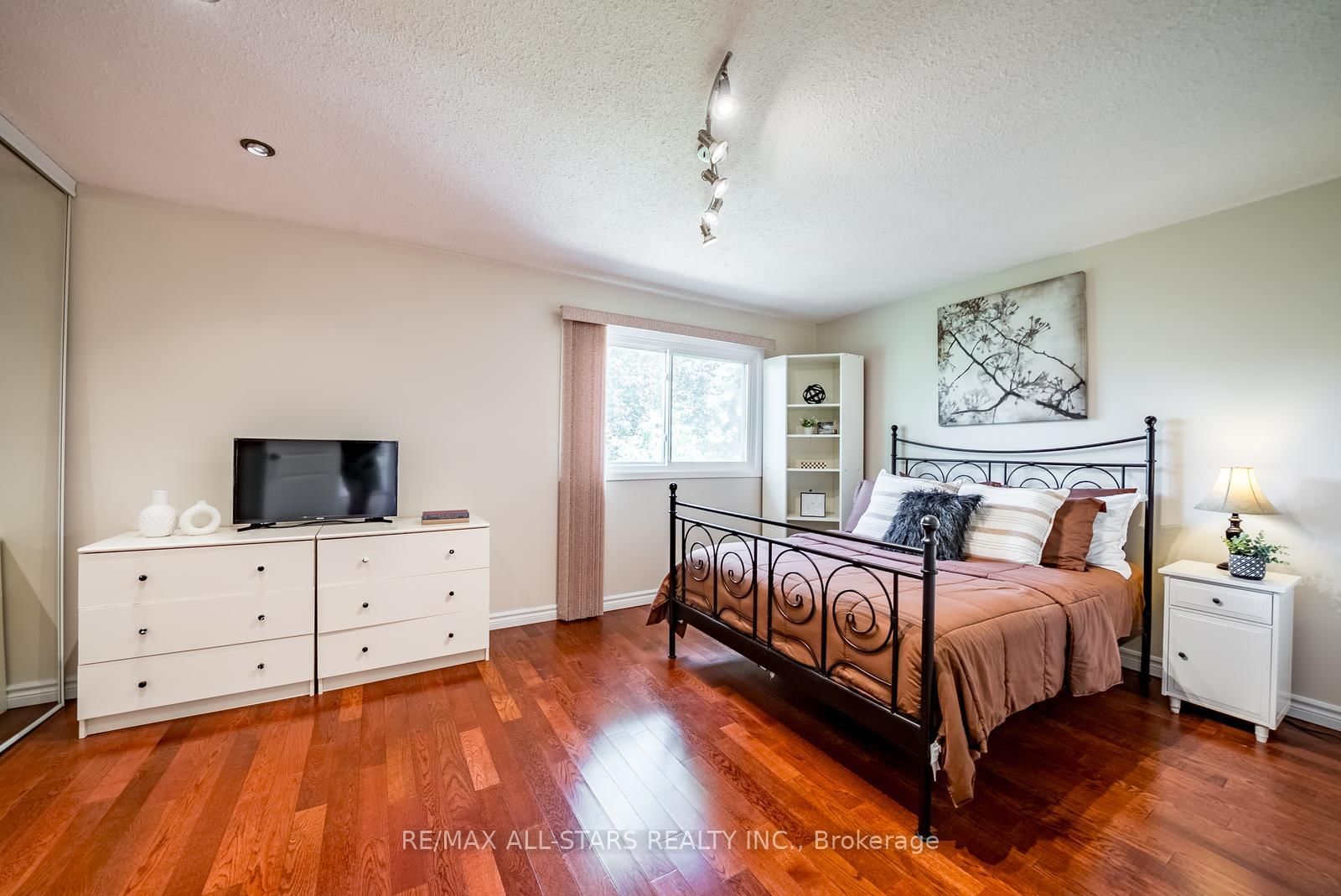 60 Hanson Road • #117 • Mississauga, ON photo 26