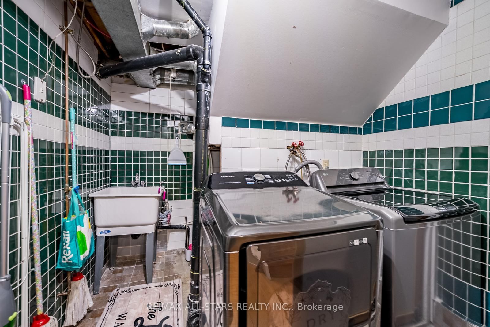 60 Hanson Road • #117 • Mississauga, ON photo 30