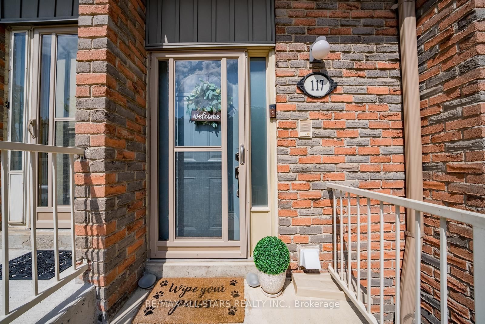 60 Hanson Road • #117 • Mississauga, ON photo 5